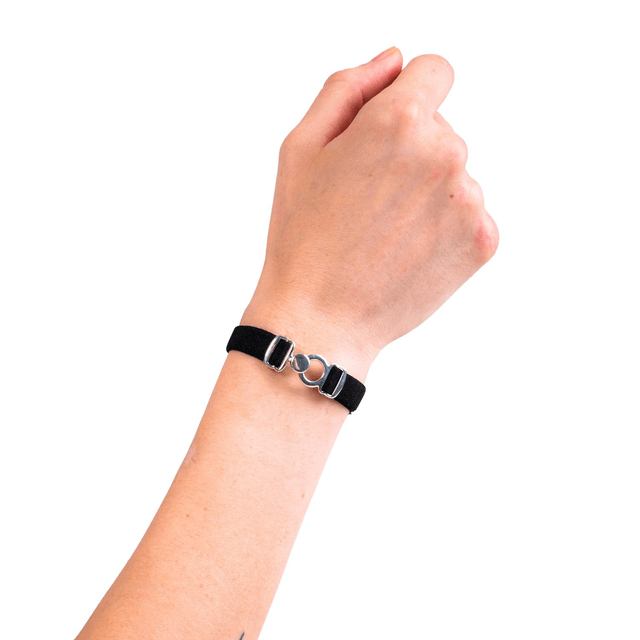 Bracelet Koutur argenté et ruban noir